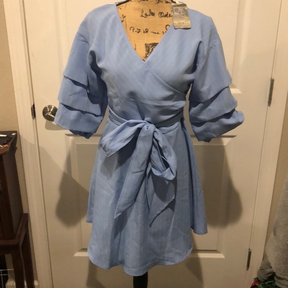 Blue puff sleeve dress.